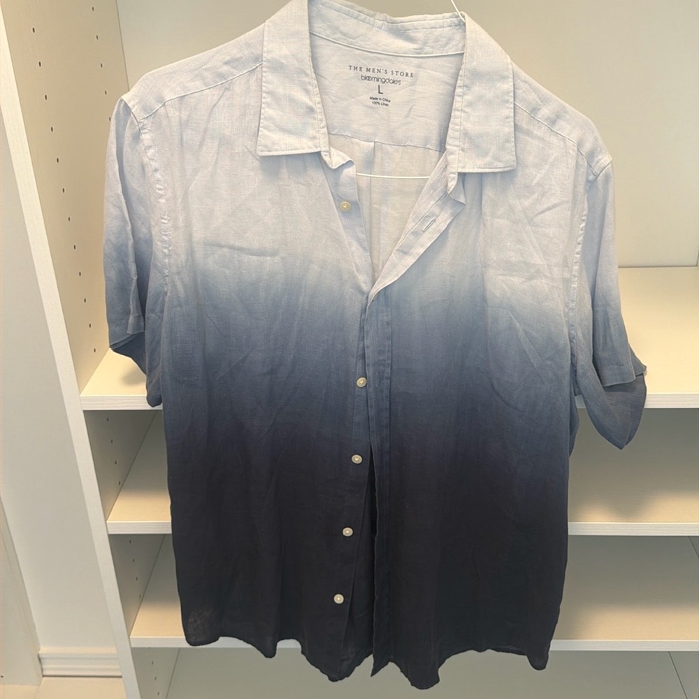 Light blue to dark blue linen button down